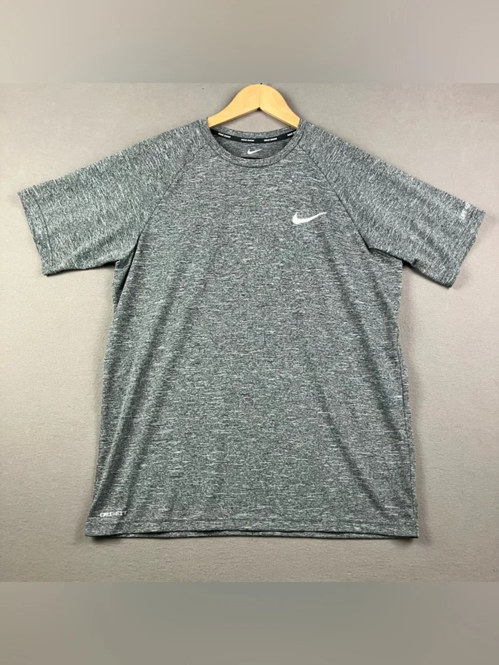 Nike Swim Dri-Fit Men’s Athletic Shirt Size M Gray Short Sleeve UPF 40+